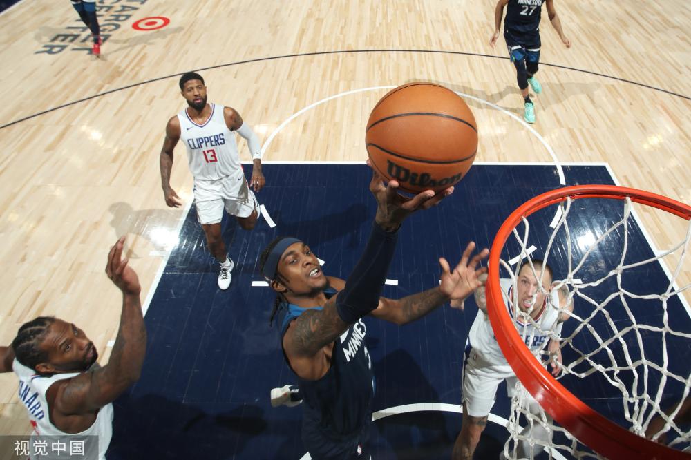 随着比赛的 随着比赛的