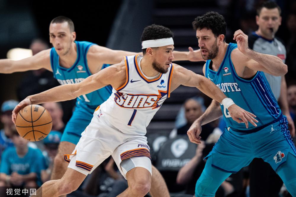 姆巴佩3次对阵格列兹曼所在球队均破门，总计打进5球.