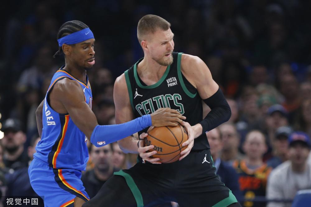 有网友将尼科的头发P到了拉波尔塔头上，并表示这就是官宣照